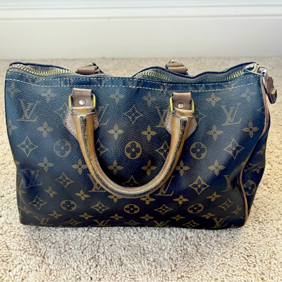 Louis Vuitton Handbags - Louis Vuitton vintage speedy
